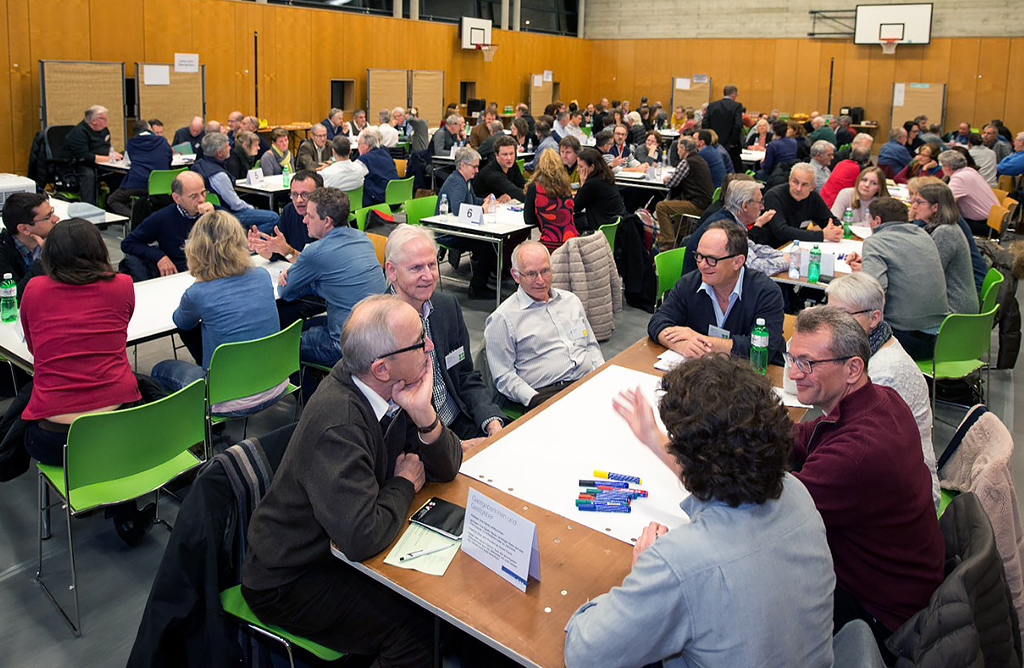 Beim Mitwirkungsverfahren Grünwald diskutierte die Bevölkerung mit den Planern über die Quartiergestaltung.