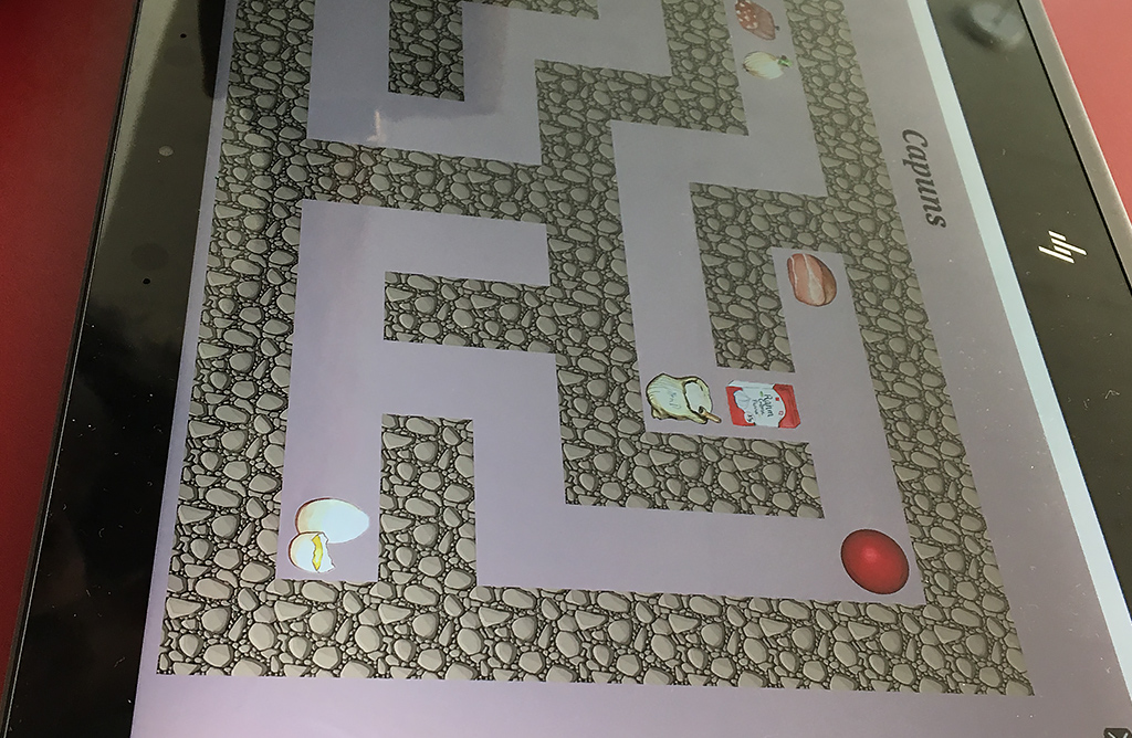 Spielerischer Umgang mit Computer und Tablet im «Game-Café»