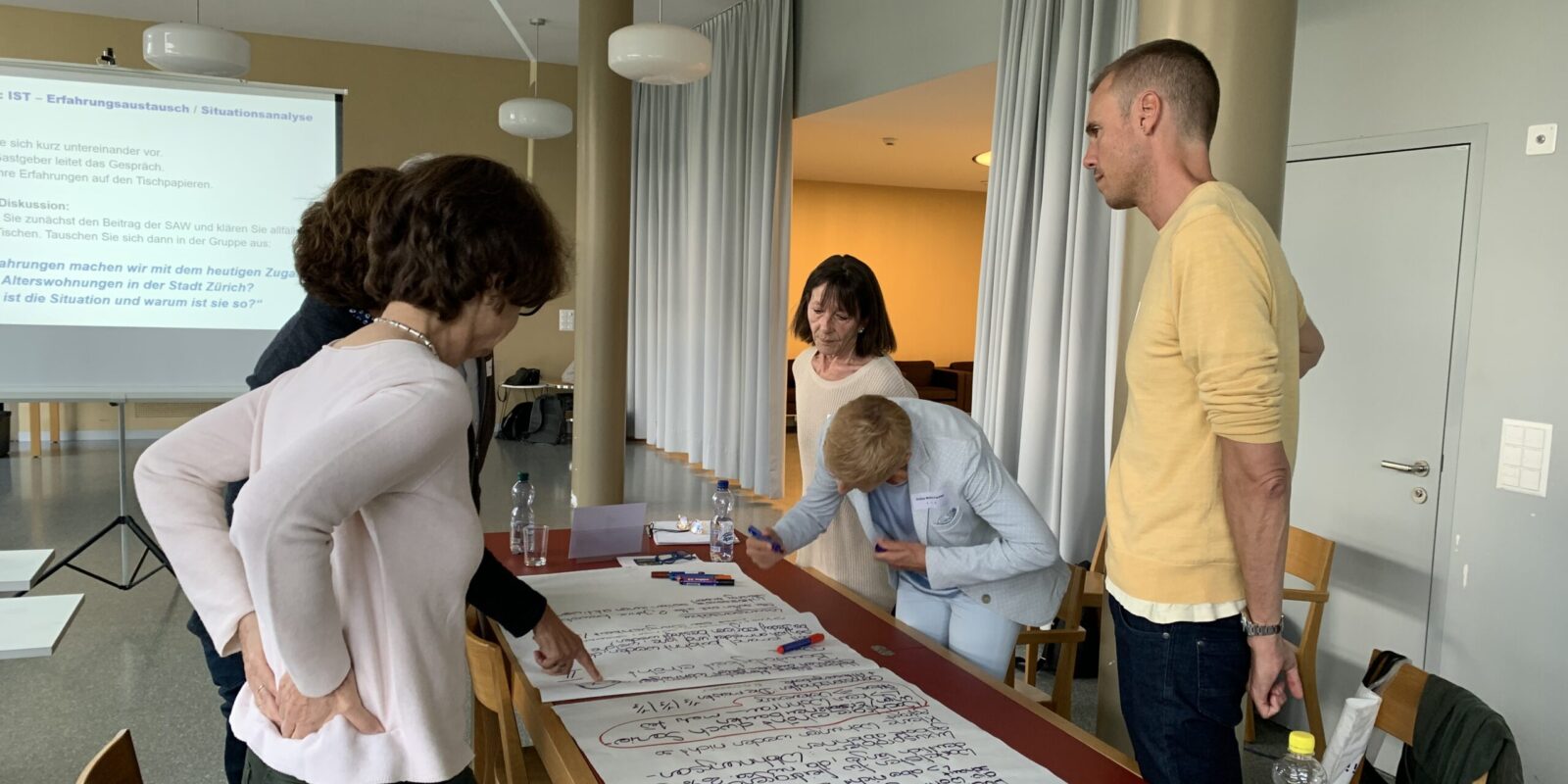 Echogruppe NZA 8 Es entstanden angeregte Diskussionen in wechselnder Zusammensetzung.